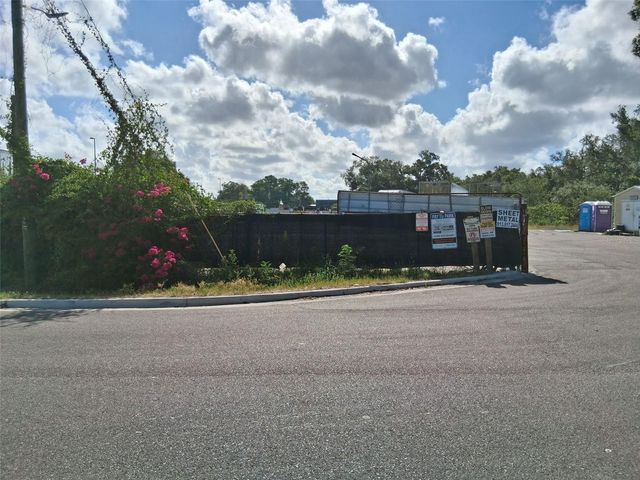 7001 CAUSEWAY BOULEVARD, Tampa, FL 33619