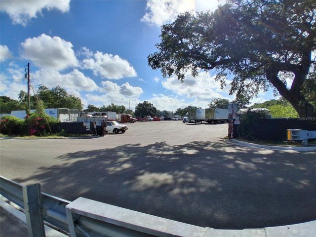 7001 CAUSEWAY BOULEVARD, Tampa, FL 33619