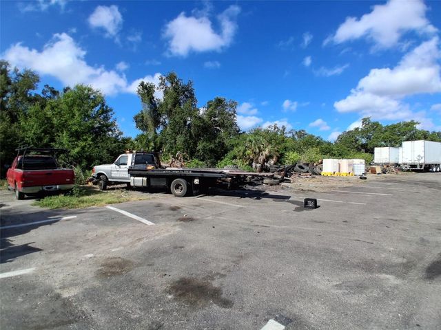 7001 CAUSEWAY BOULEVARD, Tampa, FL 33619