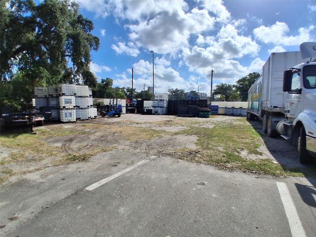 7001 CAUSEWAY BOULEVARD, Tampa, FL 33619