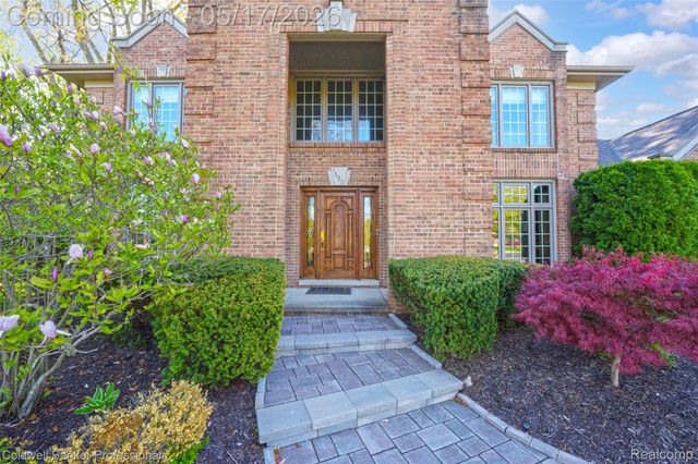 3653 Cedar Brook Drive, Rochester Hills, MI 48309