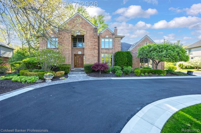 3653 Cedar Brook Drive, Rochester Hills, MI 48309