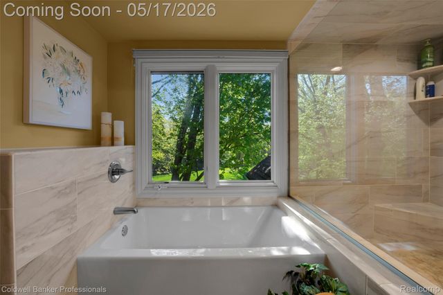 3653 Cedar Brook Drive, Rochester Hills, MI 48309