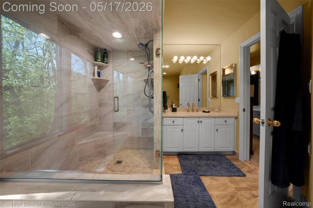 3653 Cedar Brook Drive, Rochester Hills, MI 48309