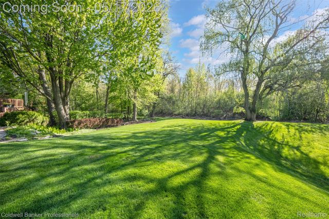 3653 Cedar Brook Drive, Rochester Hills, MI 48309