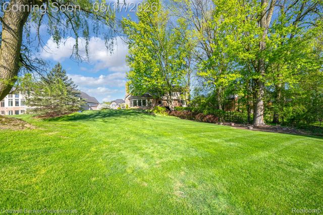 3653 Cedar Brook Drive, Rochester Hills, MI 48309