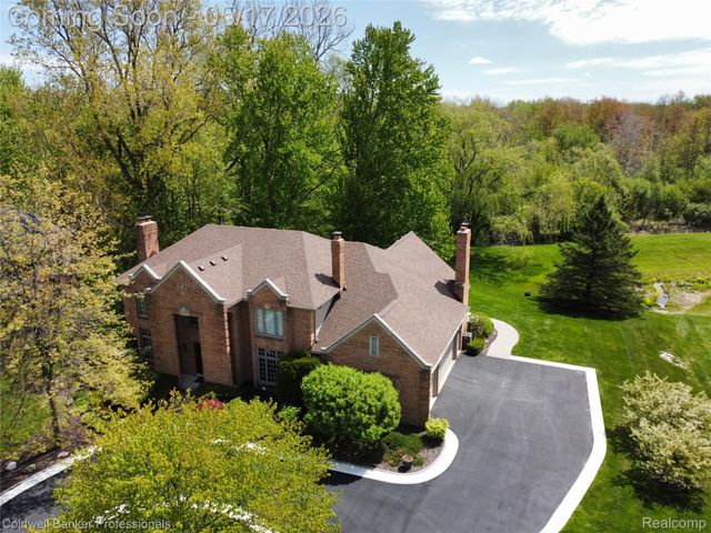3653 Cedar Brook Drive, Rochester Hills, MI 48309