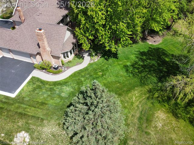 3653 Cedar Brook Drive, Rochester Hills, MI 48309