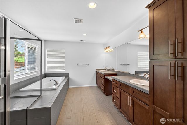 4932 S 322nd Street, Auburn, WA 98001