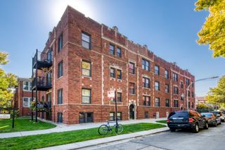 2211 W Winona Street 1, Chicago, IL 60625