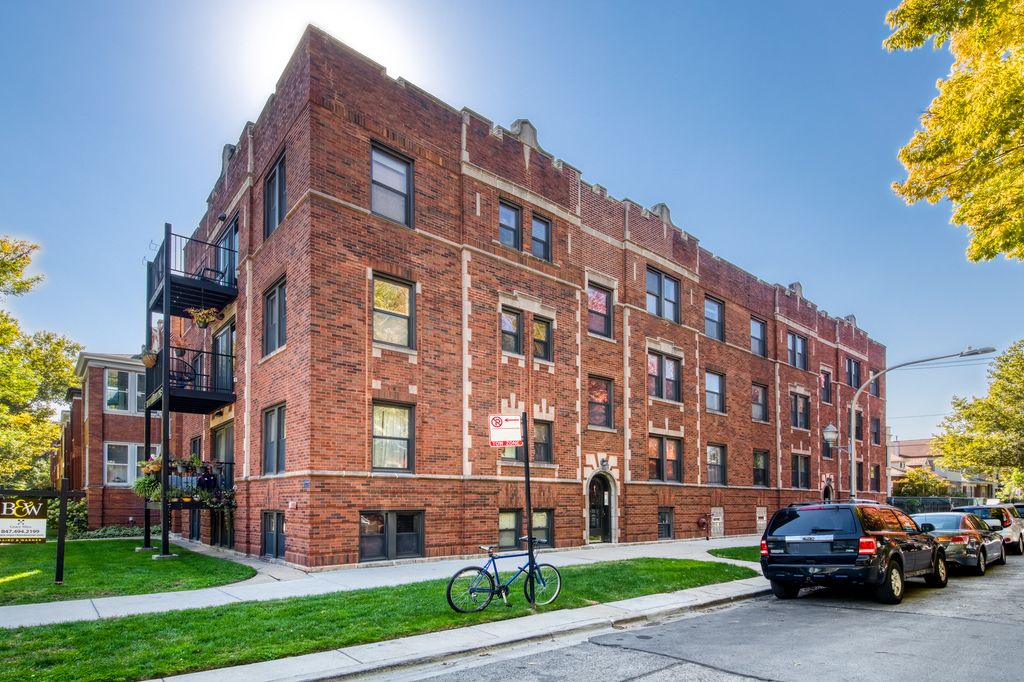 2211 W Winona Street 1, Chicago, IL 60625