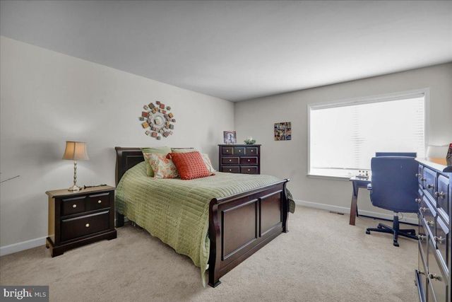 61 REGINA DR, Reading, PA 19608