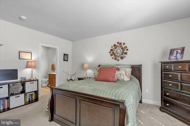 61 REGINA DR, Reading, PA 19608