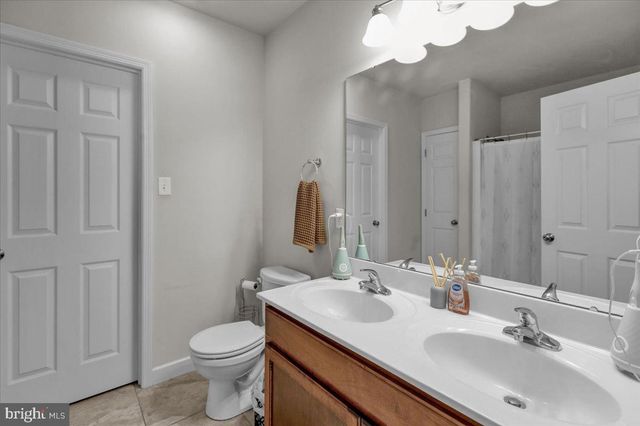 61 REGINA DR, Reading, PA 19608