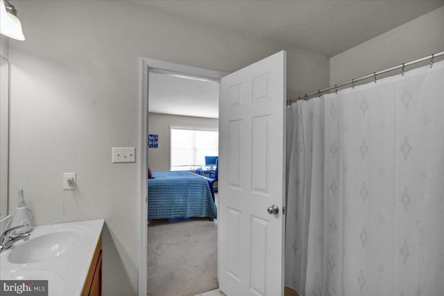 61 REGINA DR, Reading, PA 19608