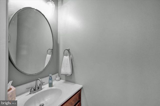 61 REGINA DR, Reading, PA 19608