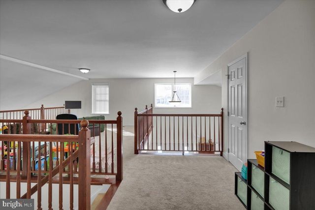 61 REGINA DR, Reading, PA 19608