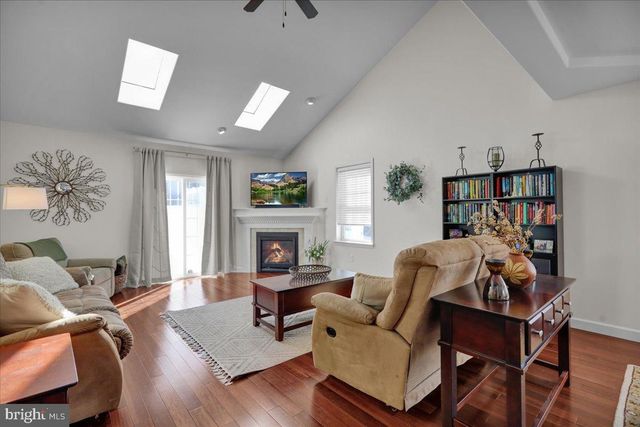 61 REGINA DR, Reading, PA 19608