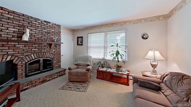 347 Miller Place Road, Miller Place, NY 11764