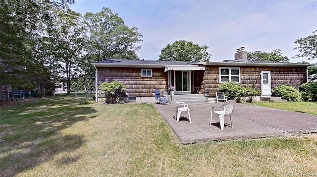 347 Miller Place Road, Miller Place, NY 11764