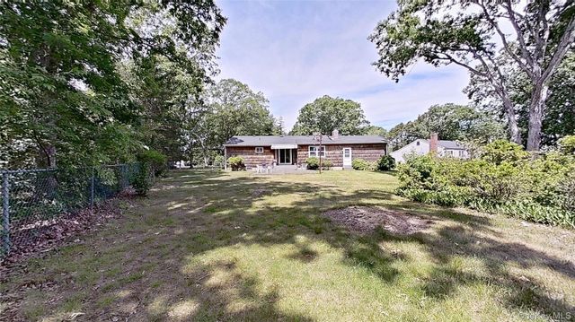 347 Miller Place Road, Miller Place, NY 11764
