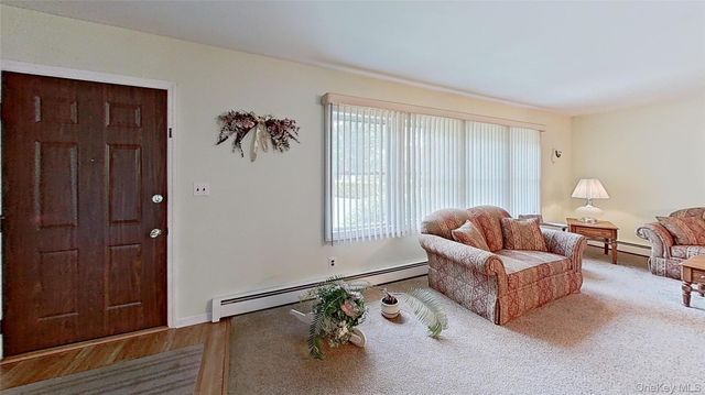 347 Miller Place Road, Miller Place, NY 11764