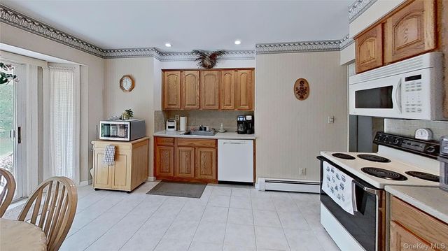 347 Miller Place Road, Miller Place, NY 11764