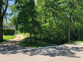882 N FRANKLIN Avenue, Palatine, IL 60067