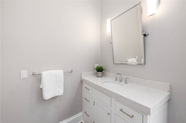 50 School Street 5, Newport, RI 02840