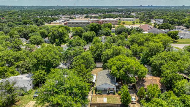 5129 Kessler Road, River Oaks, TX 76114
