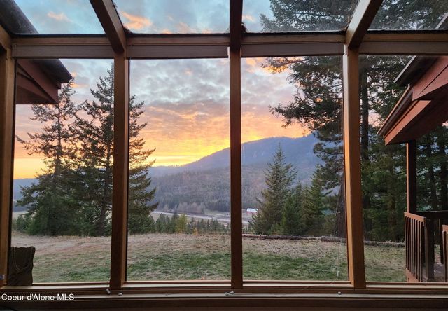 325 Wambli Wahohpi, Careywood, ID 83809