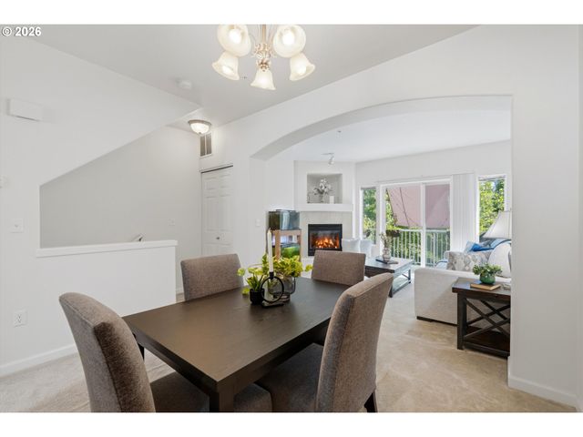 8640 Sw 147TH Ter 103, Beaverton, OR 97007