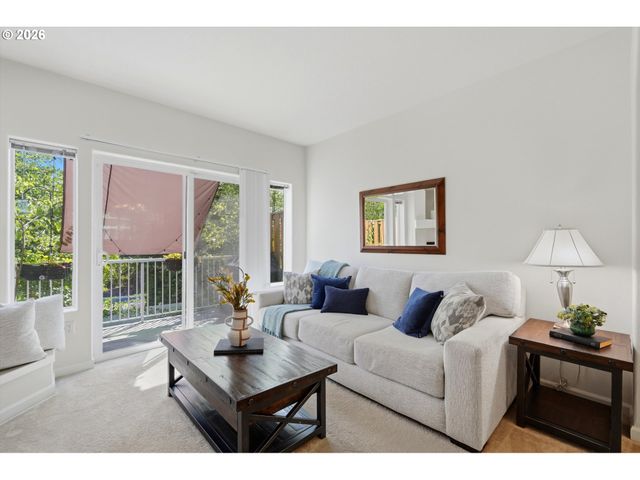 8640 Sw 147TH Ter 103, Beaverton, OR 97007