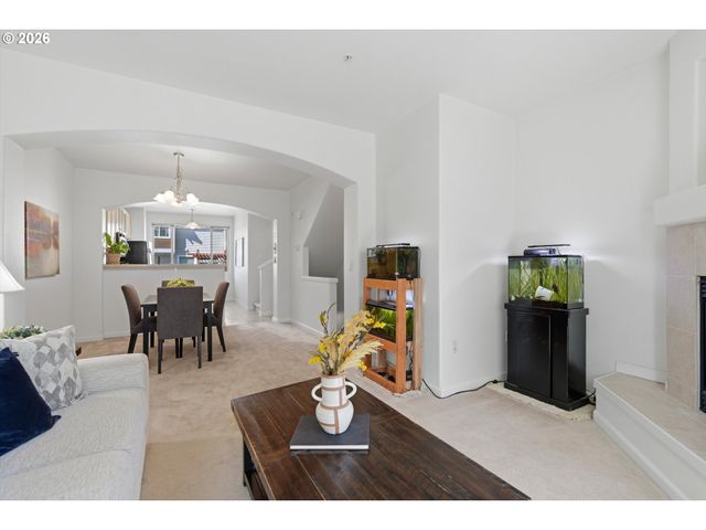 8640 Sw 147TH Ter 103, Beaverton, OR 97007
