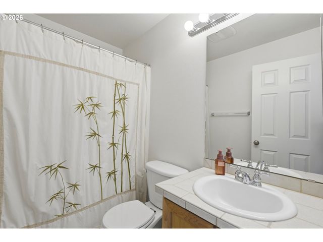 8640 Sw 147TH Ter 103, Beaverton, OR 97007