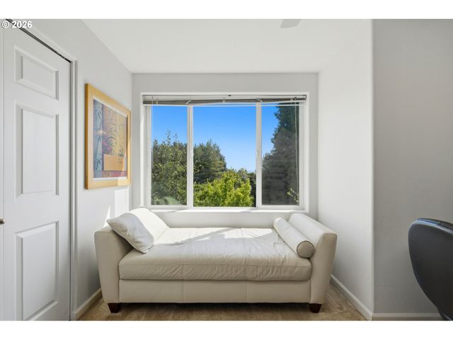 8640 Sw 147TH Ter 103, Beaverton, OR 97007