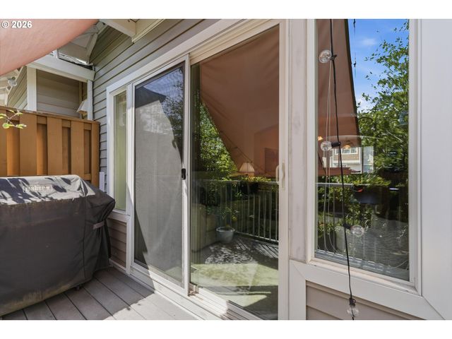8640 Sw 147TH Ter 103, Beaverton, OR 97007