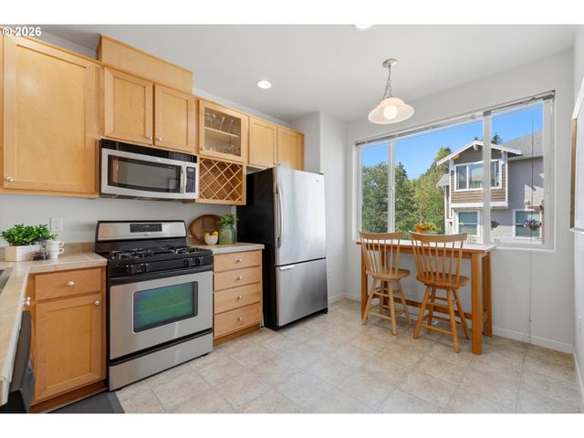 8640 Sw 147TH Ter 103, Beaverton, OR 97007