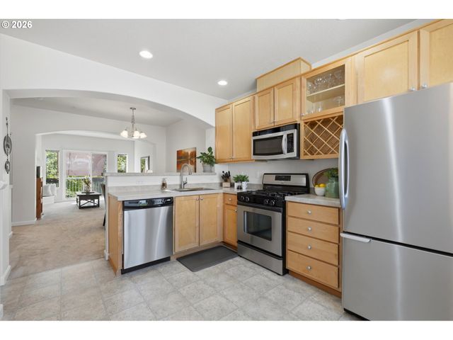8640 Sw 147TH Ter 103, Beaverton, OR 97007
