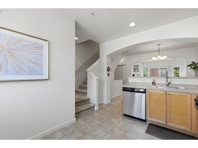 8640 Sw 147TH Ter 103, Beaverton, OR 97007