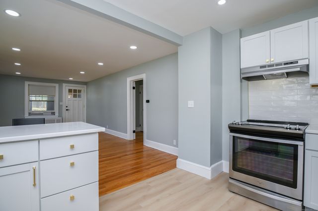 289 High Street, East Hartford, CT 06118