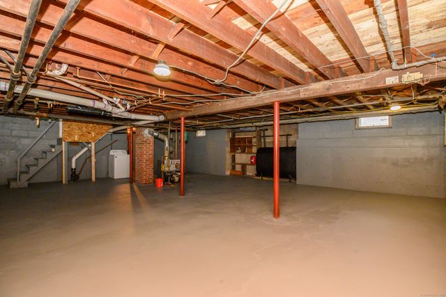 289 High Street, East Hartford, CT 06118