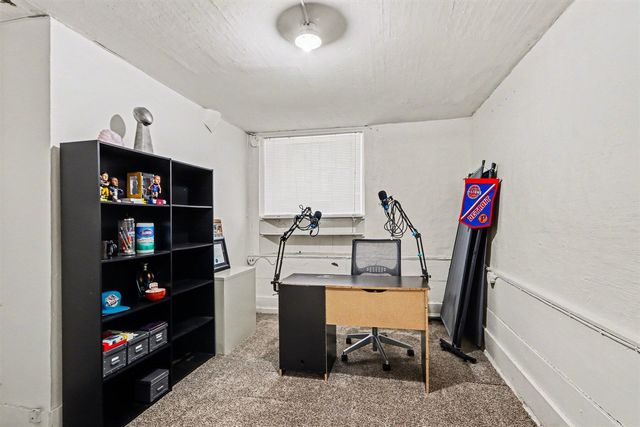 201 N Chestnut Street, Augusta, MI 49012