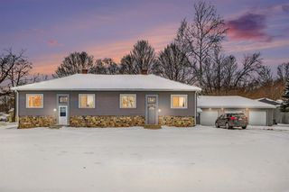 201 N Chestnut Street, Augusta, MI 49012