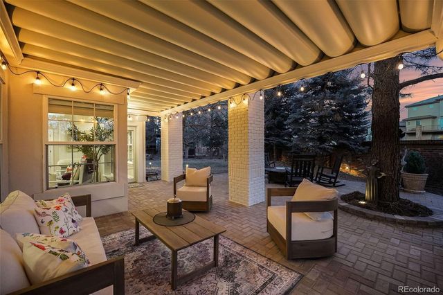 9368 S Silent Hills Drive, Lone Tree, CO 80124