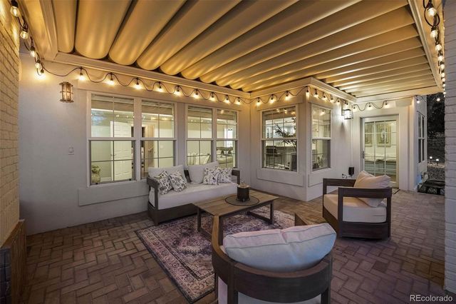 9368 S Silent Hills Drive, Lone Tree, CO 80124