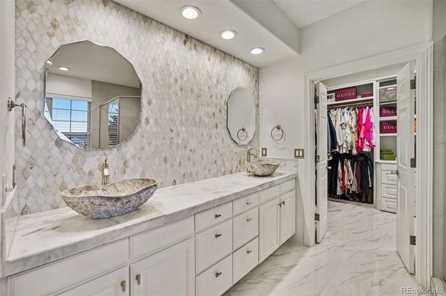 9368 S Silent Hills Drive, Lone Tree, CO 80124