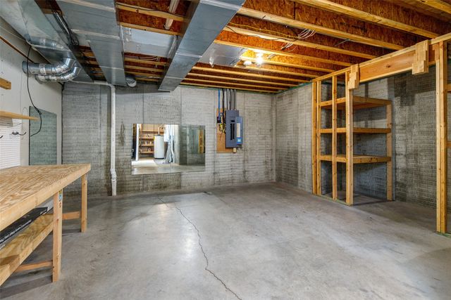 3324 Preston Circle, Ames, IA 50010