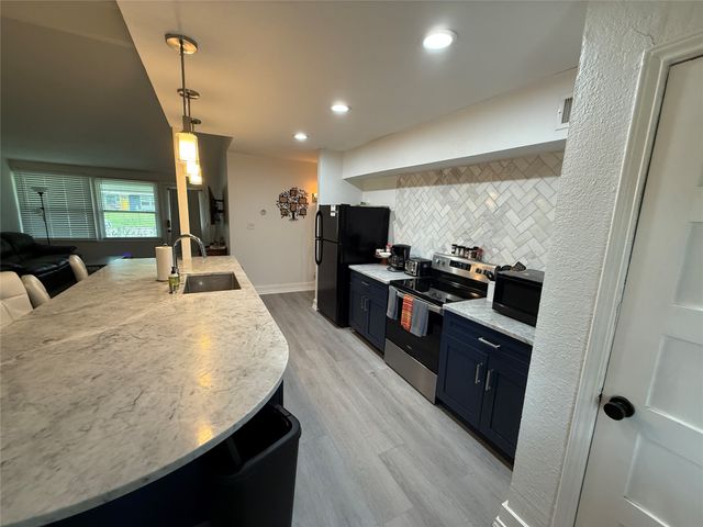 819 Loganwood Avenue, Richardson, TX 75080