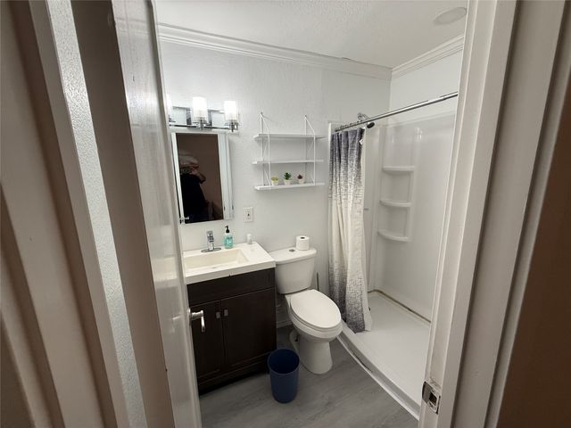 819 Loganwood Avenue, Richardson, TX 75080